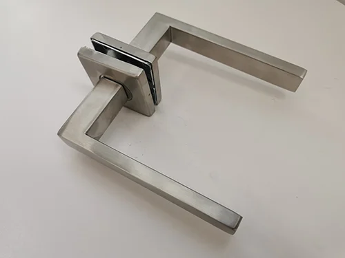 lever style door handle