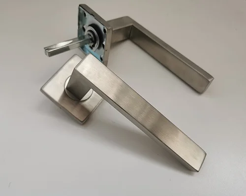 lever style door handle